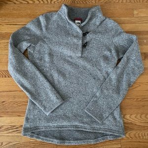 The North Face Women’s Fleece Sweater